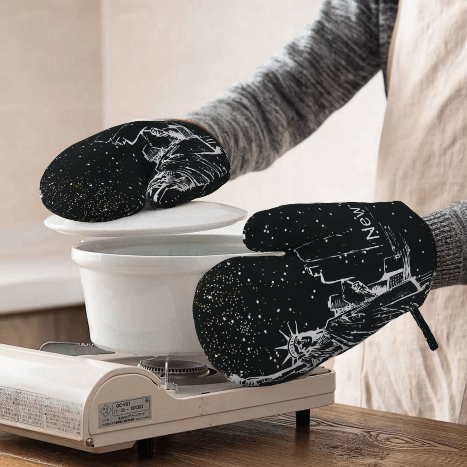 Hirioo New York City1 for Silicone Oven Mitts for BBQ, Baking, Cooking, Set of 2, Heat Resistant 260℃, Non-Slip Kitchen Essentials
