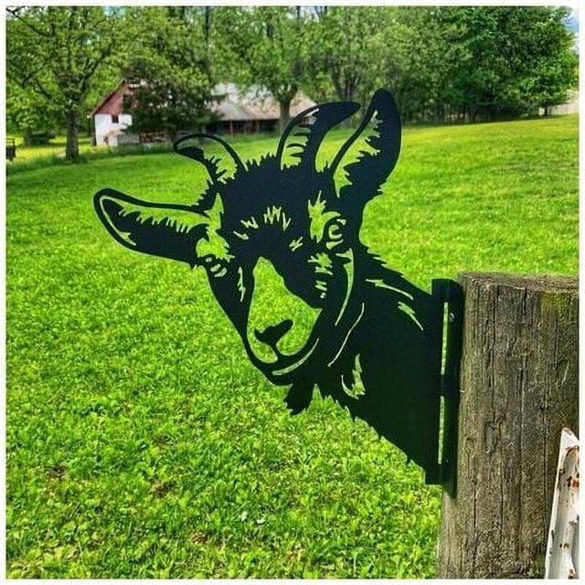 Escultura colgante de animal de granja para exteriores de hierro forjado de metal de cabra, silueta de hierro fundido oxidado para decoración de interiores y jardines