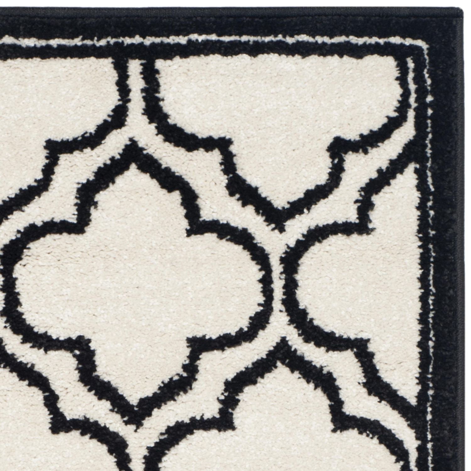 Safavieh Amherst Wilson Geometric Area Rug
