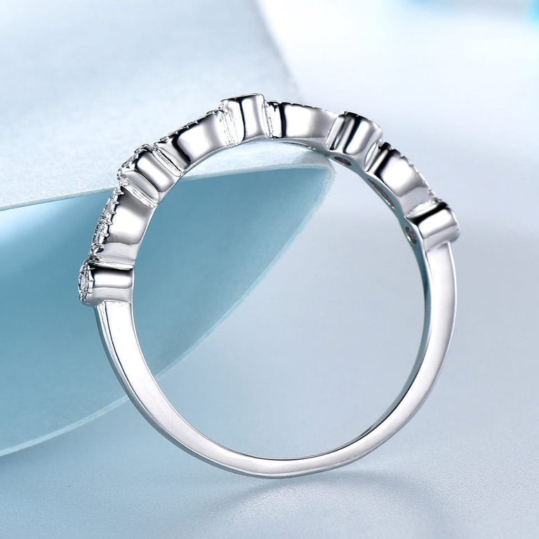 Elegant Womens 925 Sterling Silver Diamond Fashion Ring 