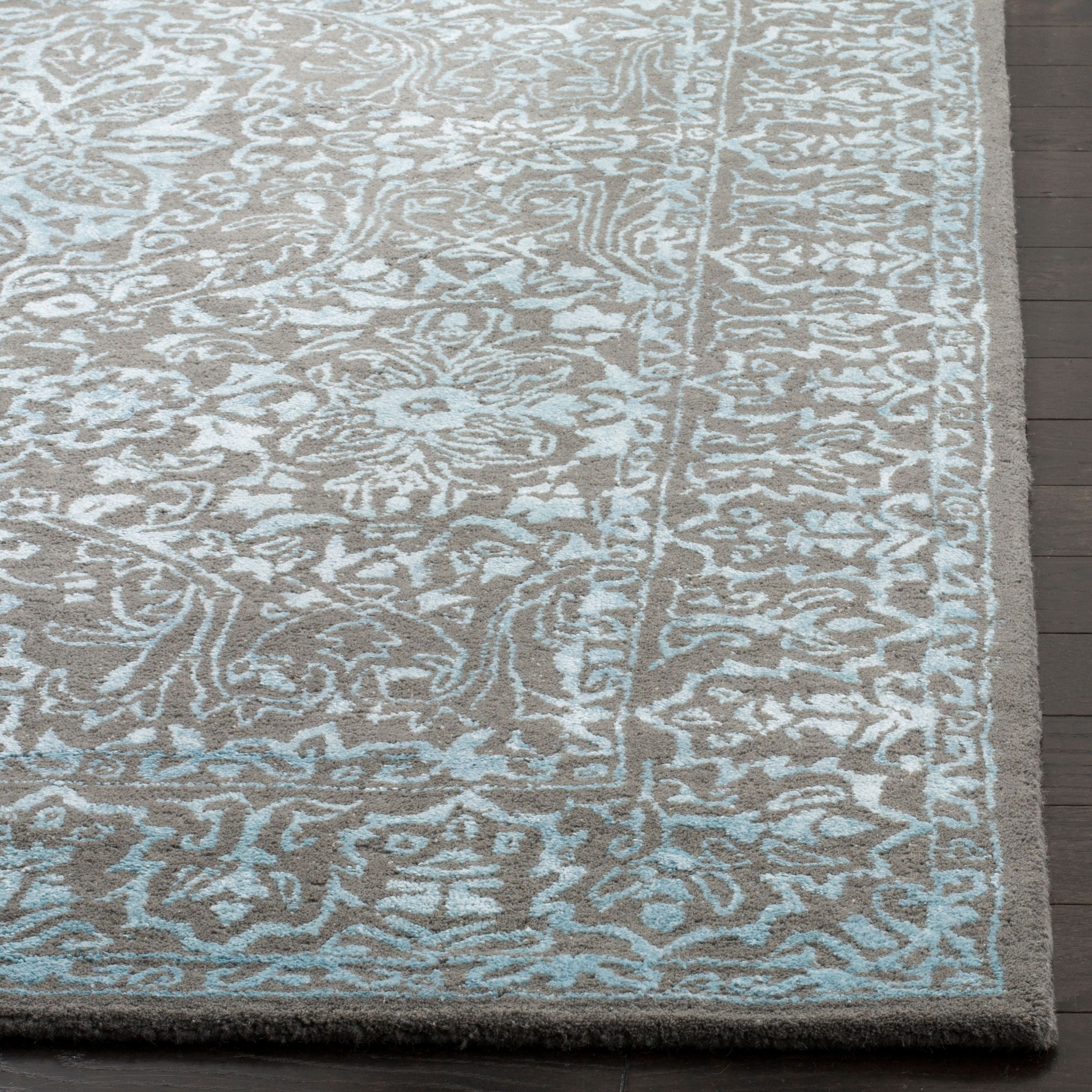 SAFAVIEH Glamour Kalisha Traditional Wool Runner Rug, Blue/Dark Grey, 2'3" x 8'