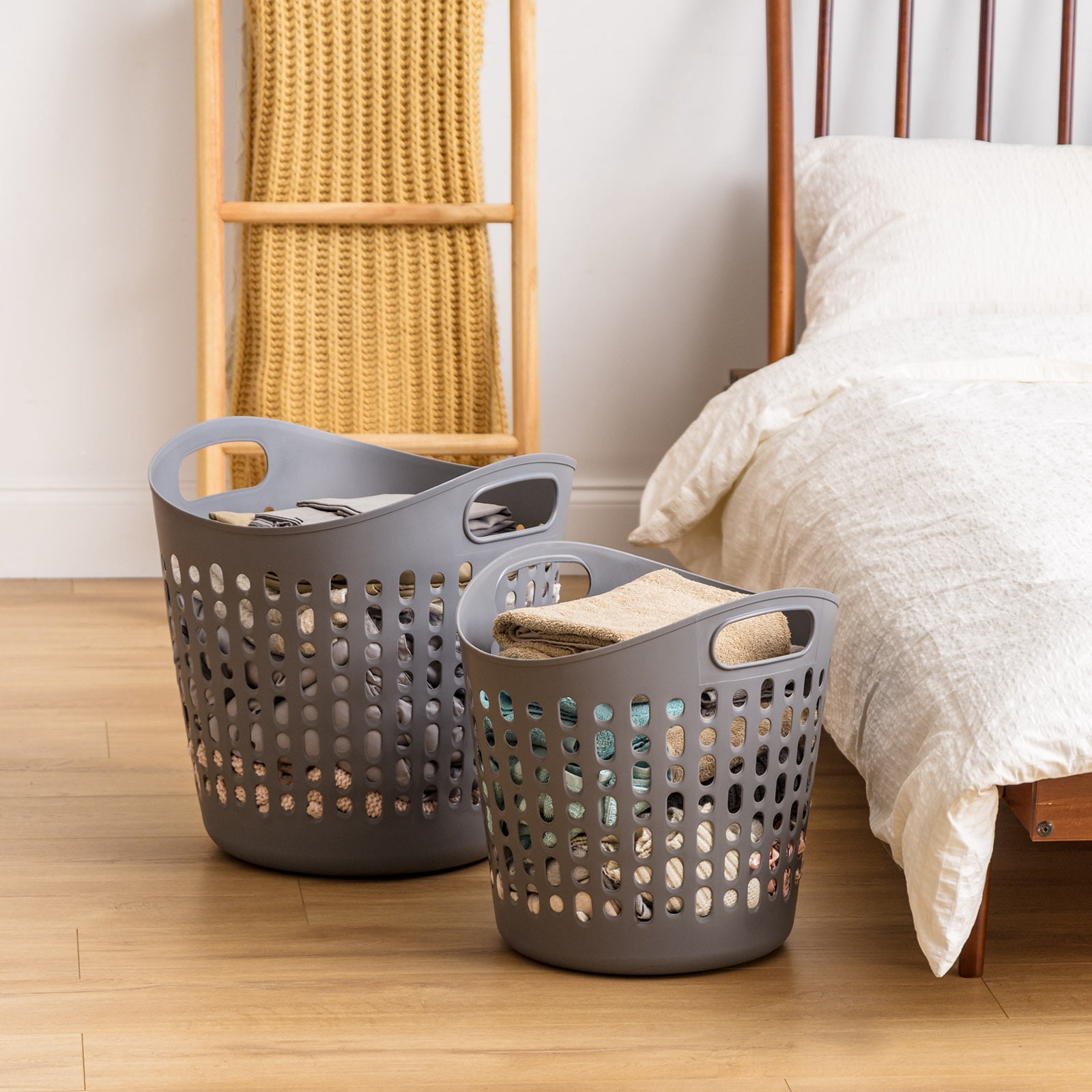 IRIS Laundry Basket 40L Durable and Flexible, Portable Round Bin, 3Pk
