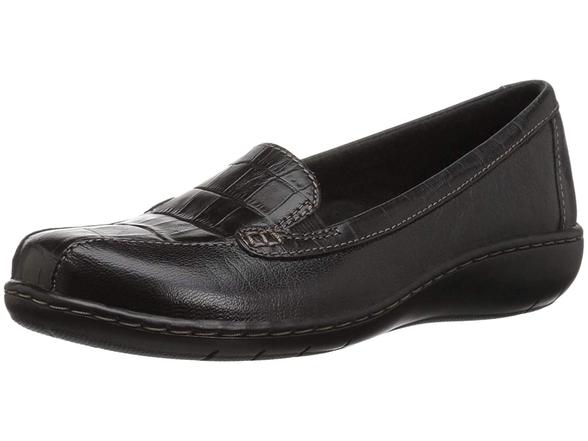 CLARKS Womens Bayou Q Loafer 