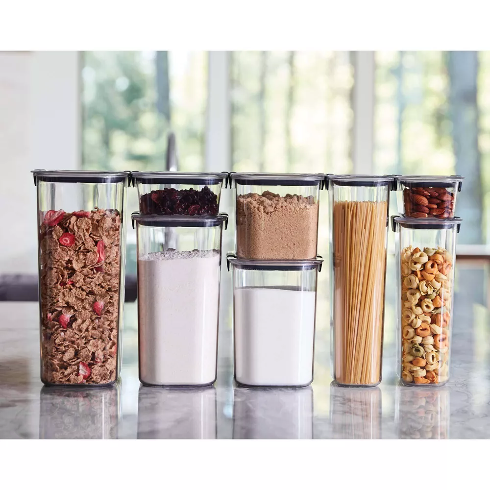 16 cup Pantry Airtight Food Storage Container: Clear Plastic, Freezer & Dishwasher-Safe