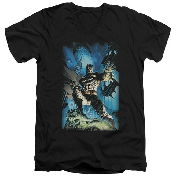 Batman - Stormy Dark Knight - Slim Fit V Neck Shirt - Medium