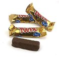 thumbnail image 4 of Twix Caramel Minis Fun Size Milk Chocolate Cookie Bars - 5 Lbs Treat Sized Bulk Chocolate Candy (approx. 225 pieces) - Sealed in Resealable Stand Up Pouch, 4 of 7