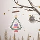 thumbnail image 1 of Puntoco Árbol de Navidad de madera para colgar, decoración navideña, escena decorativa, decoración para árbol de Navidad, varias formas disponibles, 2 piezas, 1 of 6