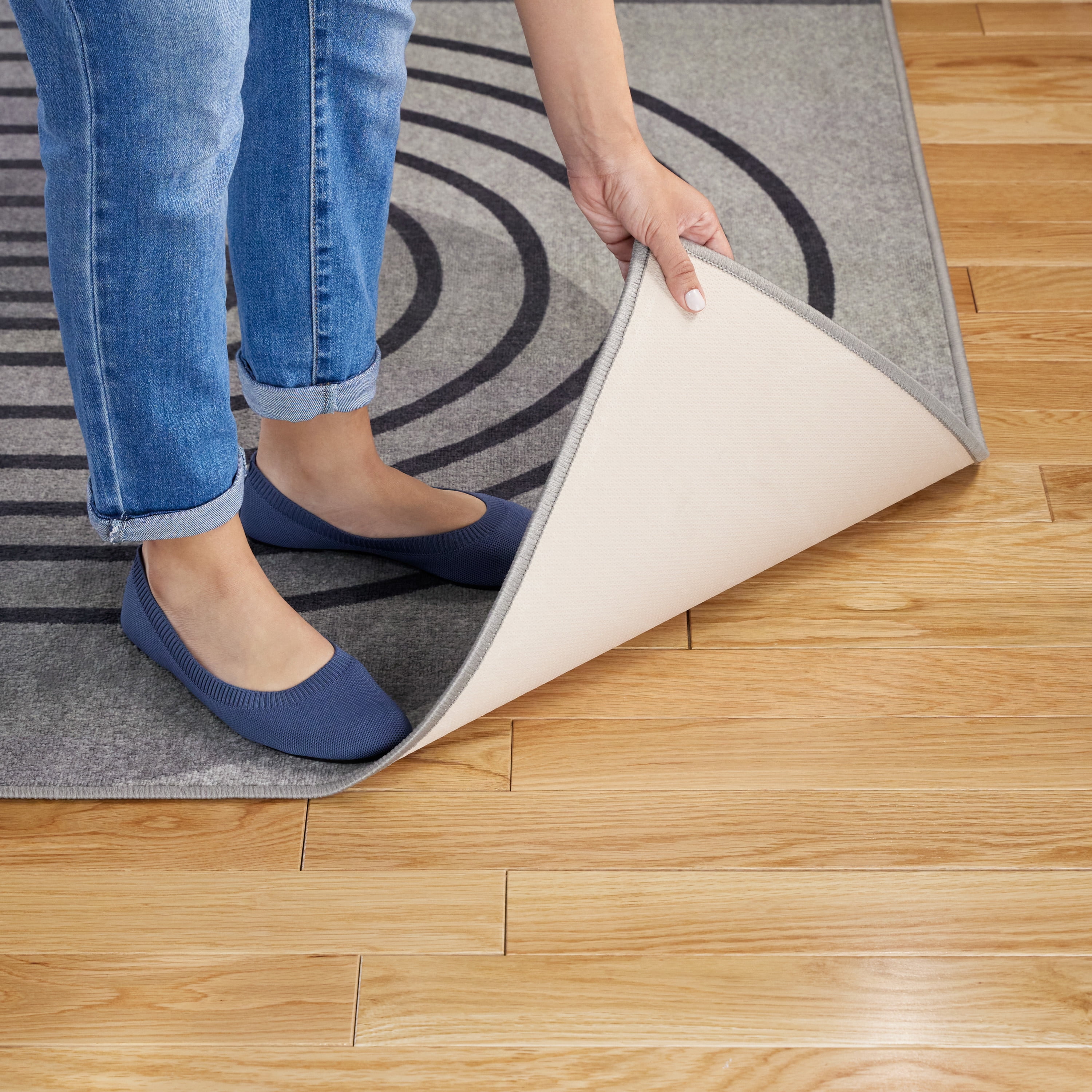TOWN & COUNTRY EVERYDAY Avani Retro Arch Everwash® Washable Area Rug with Non-Slip Backing, Pet Friendly Rug, Grey/Blue, 5'2"x7'2"