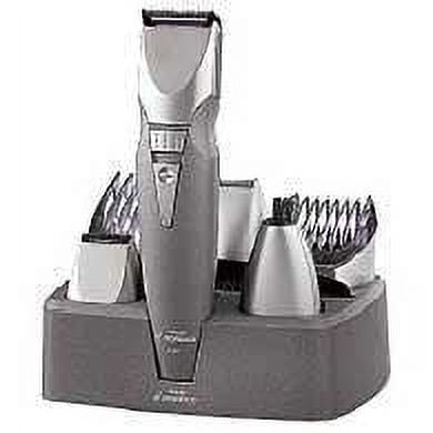 Philips Norelco G390DLX Shaver All in 1 Grooming Set