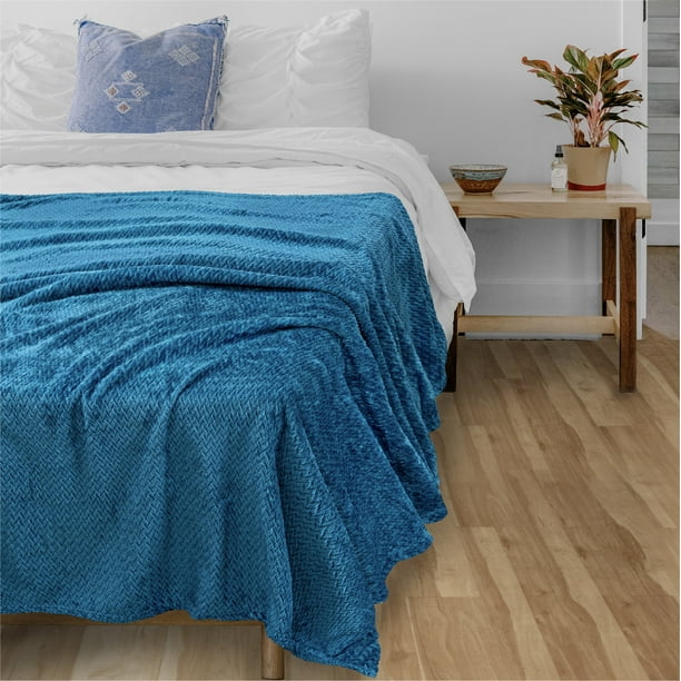 PAVILIA Soft Fleece Teal Blue Throw Blanket for Couch Lightweight Plush Warm Blankets for Bed Fuzzy Cozy Flannel Blanket Throw for Sofa Travel Jacquard Pattern Teal Blue Twin 60x80 inch Walmart