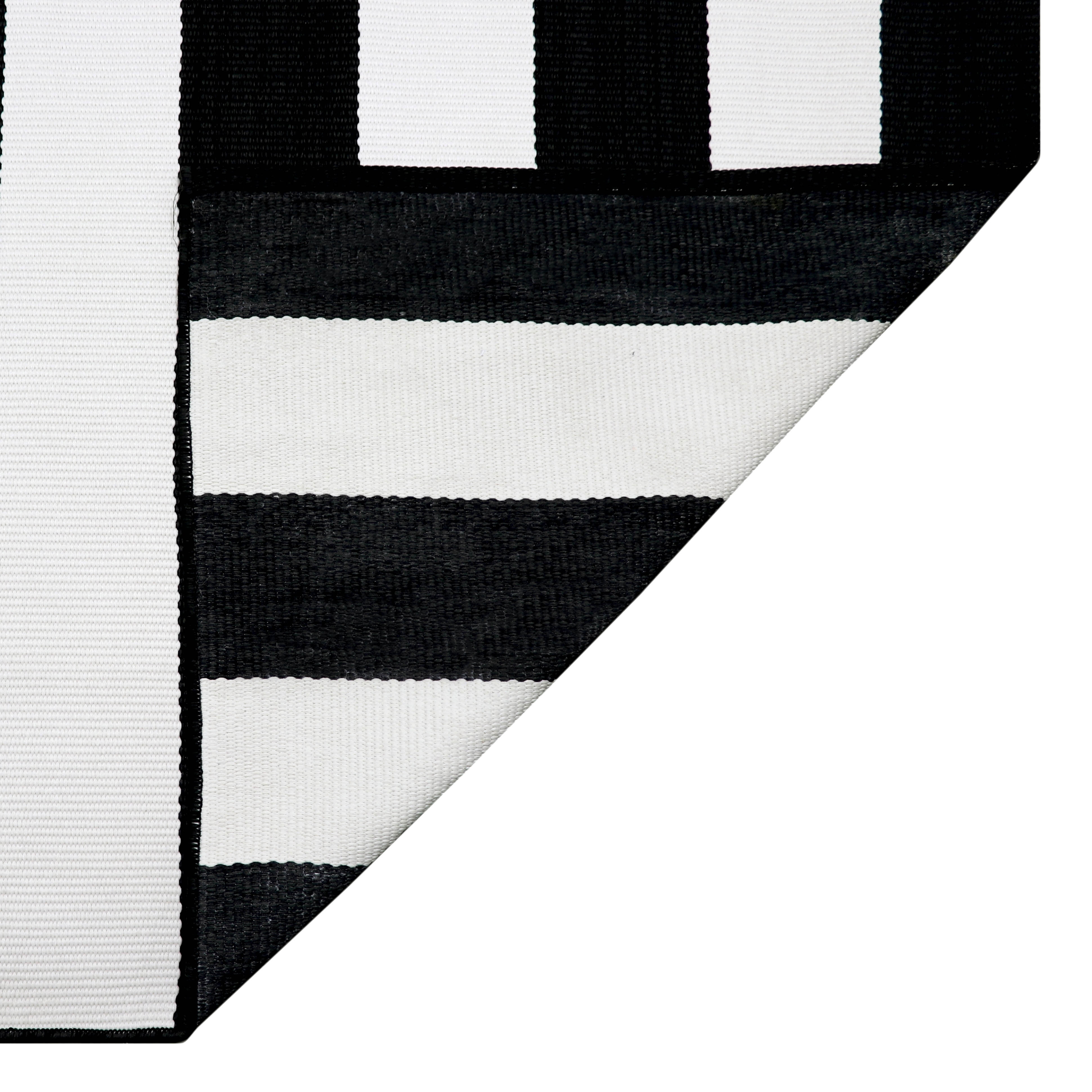  KOZYFLY Striped Outdoor Rug 3x5 Ft Black and White