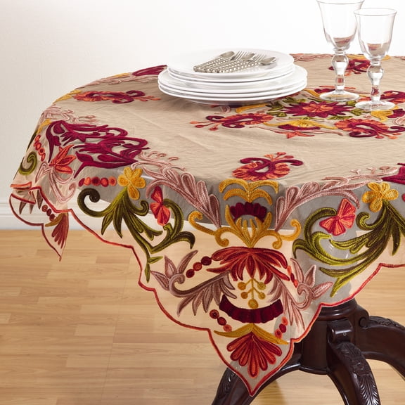 Saro Lifestyle Large Embroidery Tablecloth