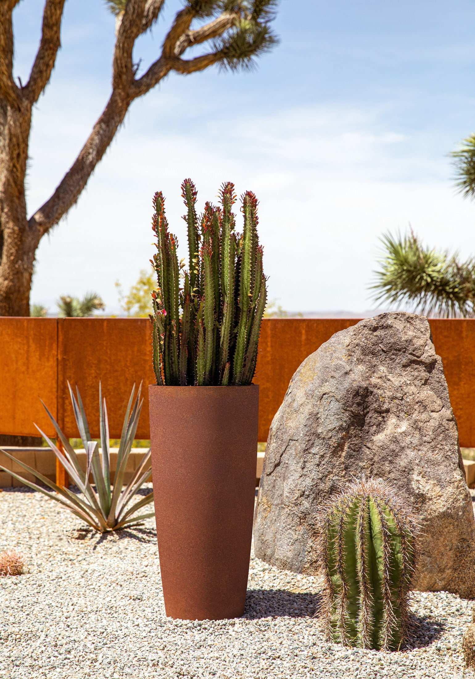 Veradek Patina Series Selena 28" Plastic-Steel Planter