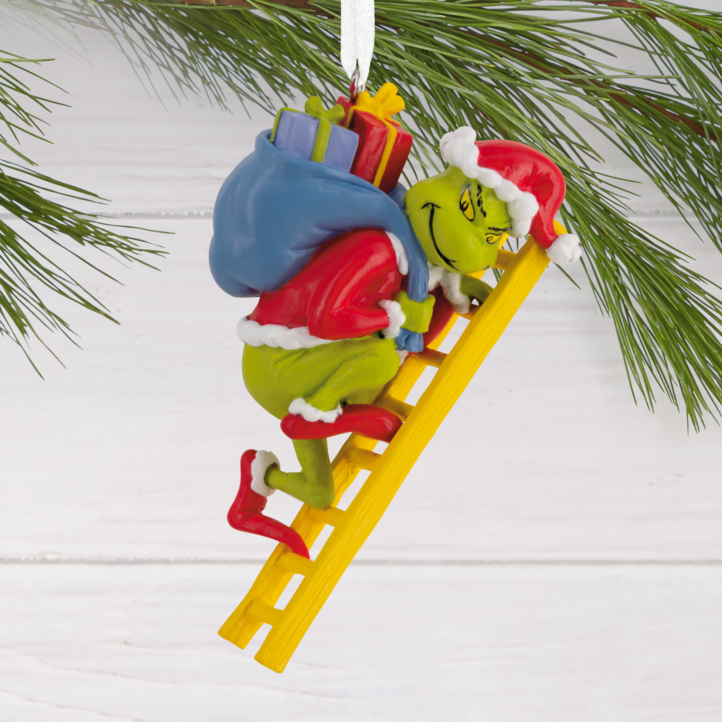 Hallmark Ornament (How The Grinch Stole Christmas! Grinch Ladder), 1 Count