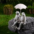 thumbnail image 1 of Estatua de jardín Hi-Line Gift Ltd. Pareja de ranas sentadas con paraguas, 1 of 7