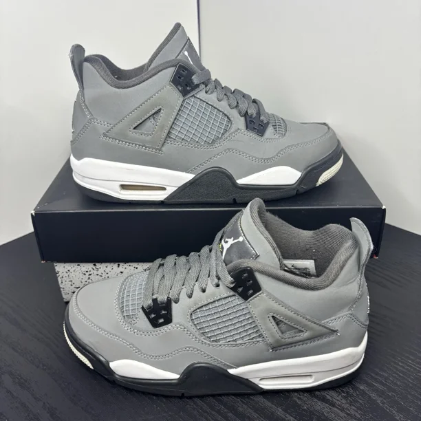 Size 5Y - A i r-Jor-dan 4 Retro GS ‘Cool Grey’ Boy’s Shoes