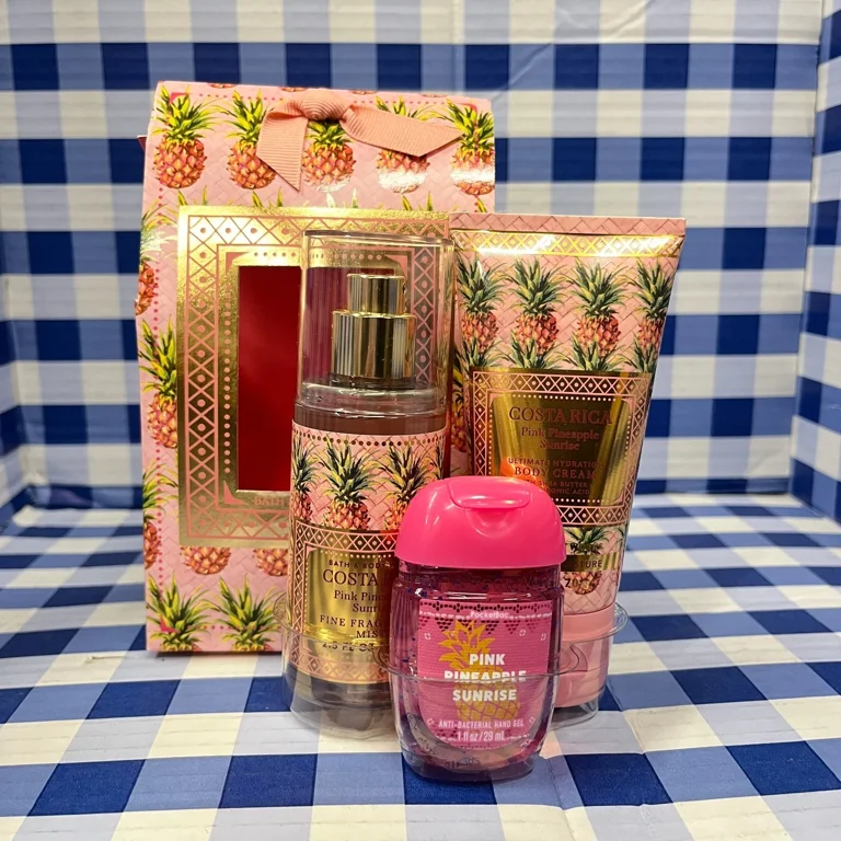 Bath & Body Works Hello Paradise Gift set Pink Pineapple Sunrise