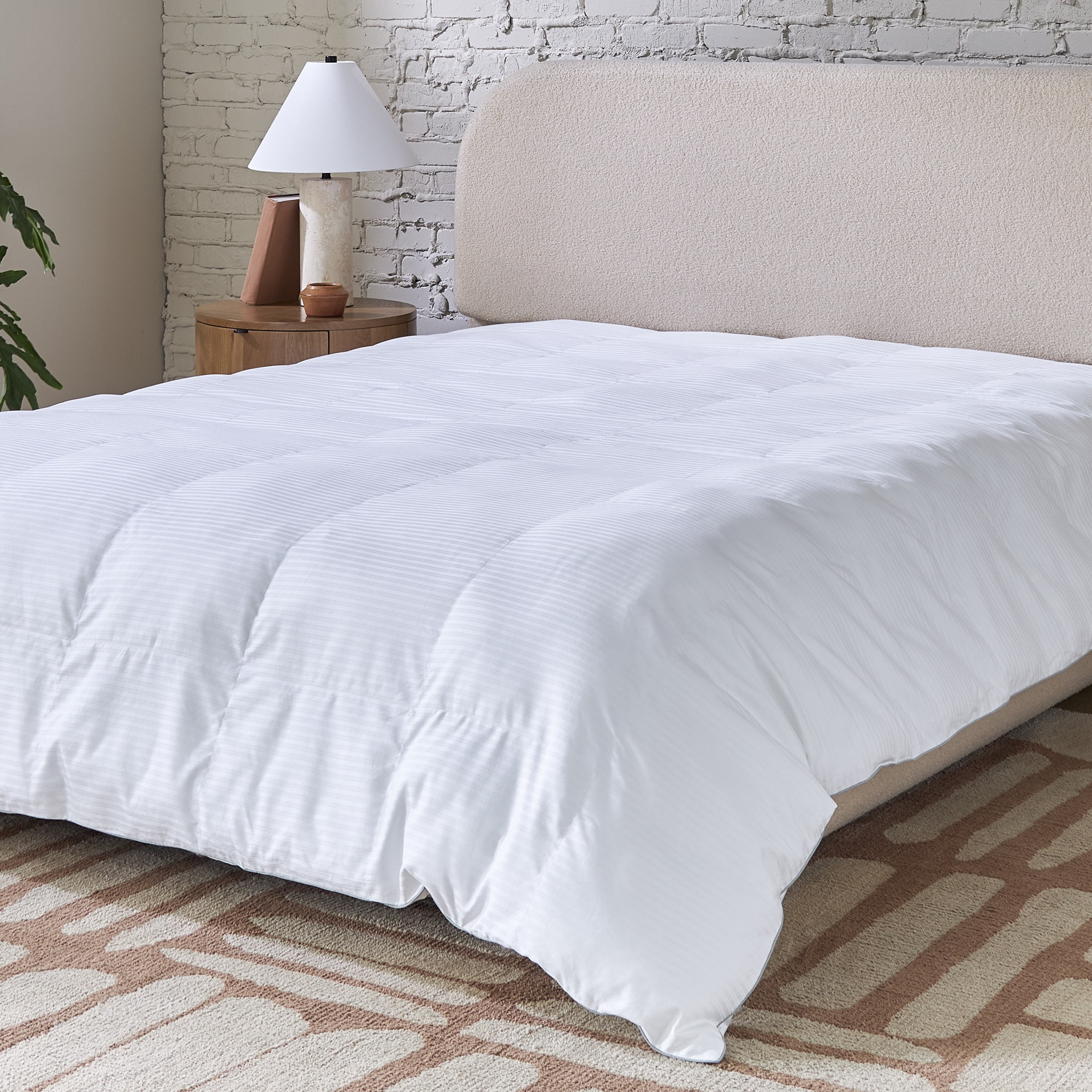 Indulgence Down Alternative Comforter, Full/Queen