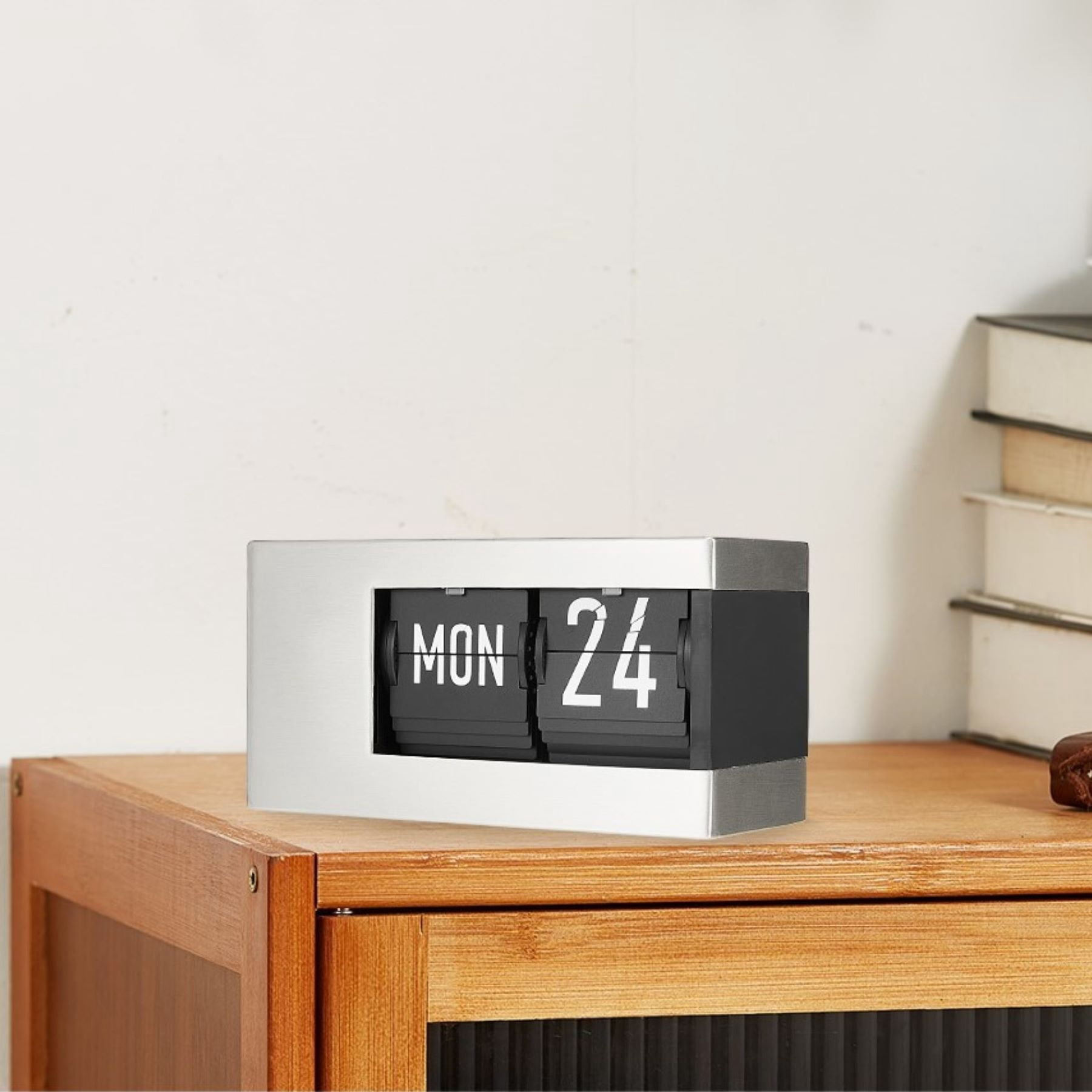 ITIGOITIE  Modern Flip Clock,Desktop decoration,Fashion calendar page turning clock,Silver
