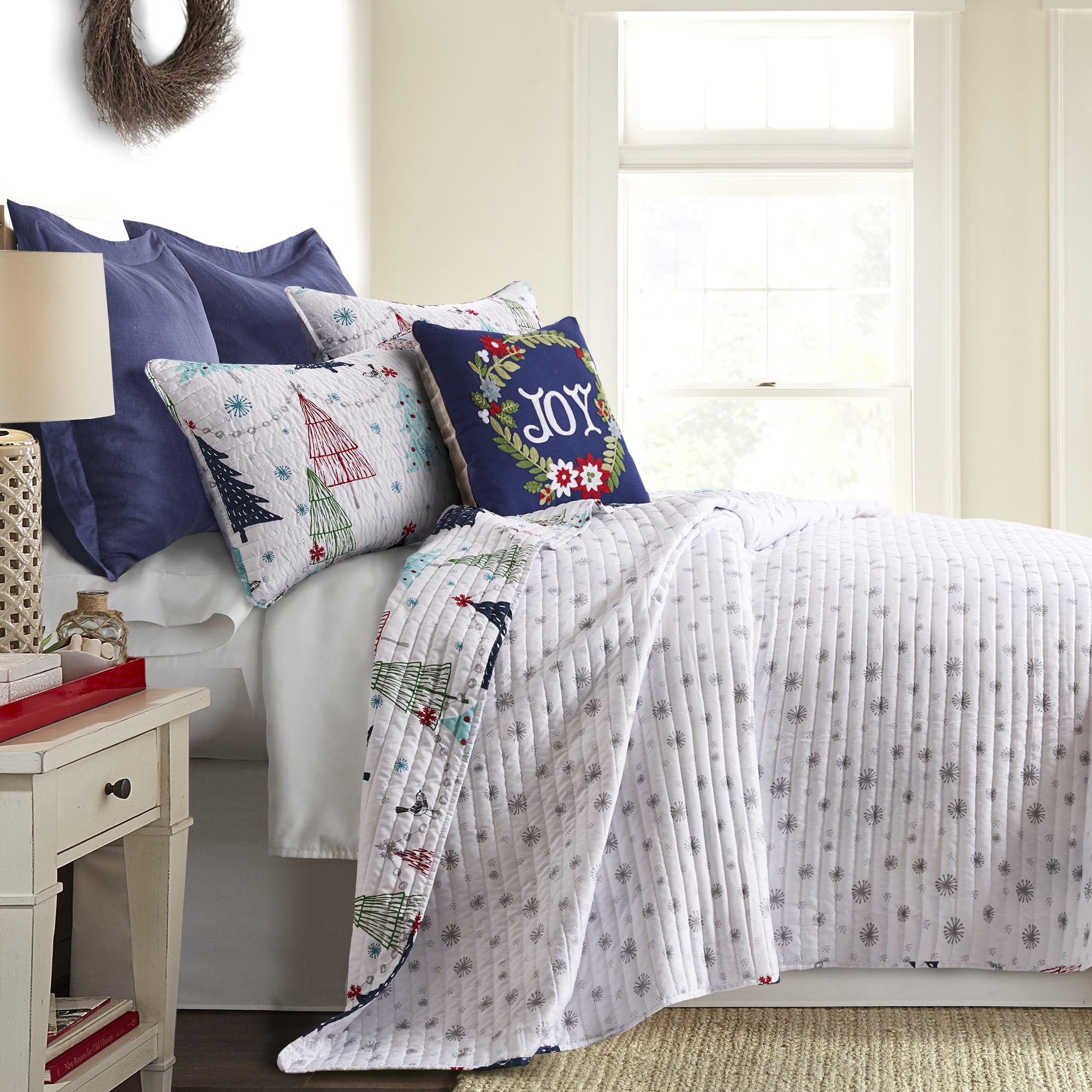 Levtex Home - White Pine Quilt Set - Full/Queen Quilt and Two Standard Shams - Christmas Tree - Blue, Red, Green and White - Quilt (88x92in.) and Shams (20x26in.) - Reversible - Cotton/Polyester
