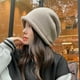 thumbnail image 2 of Sombreros de otoño e invierno para mujer, de color liso, con lazo, de lana enrollada con cordón., 2 of 7