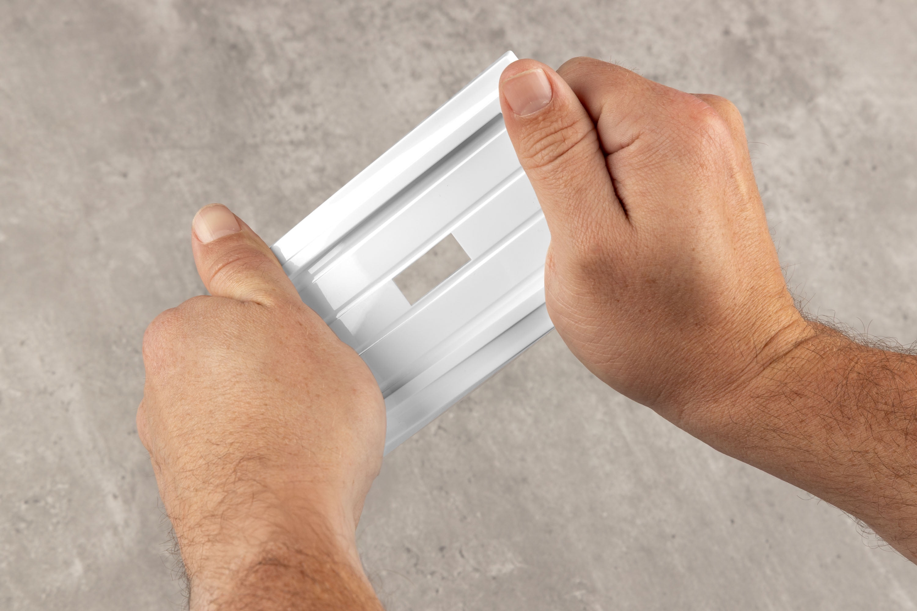 Ultra Pro Screwless Wallplate, Single Toggle, Switch Plate, White Coastal