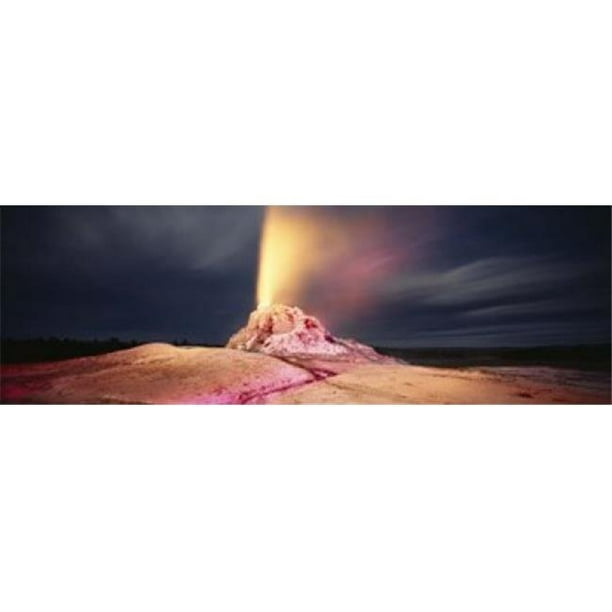 Éruption de Vapeur d'Un geyser Dôme Blanc geyser Bas geyser Bassin Yellowstone Parc National Wyoming USA Affiche Imprimée par - 36 x 12