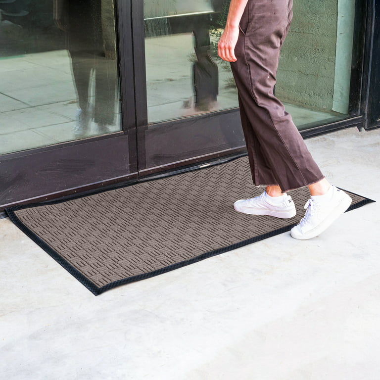 Envelor Door Mat Indoor Outdoor Front Doormat Welcome Mat Low Profile  Durable Non-Slip Floor Mat for Entryway, Patio, Garage, Entrance Shoe  Scraper, Chevron, 24 x 36 Inches - Grey 