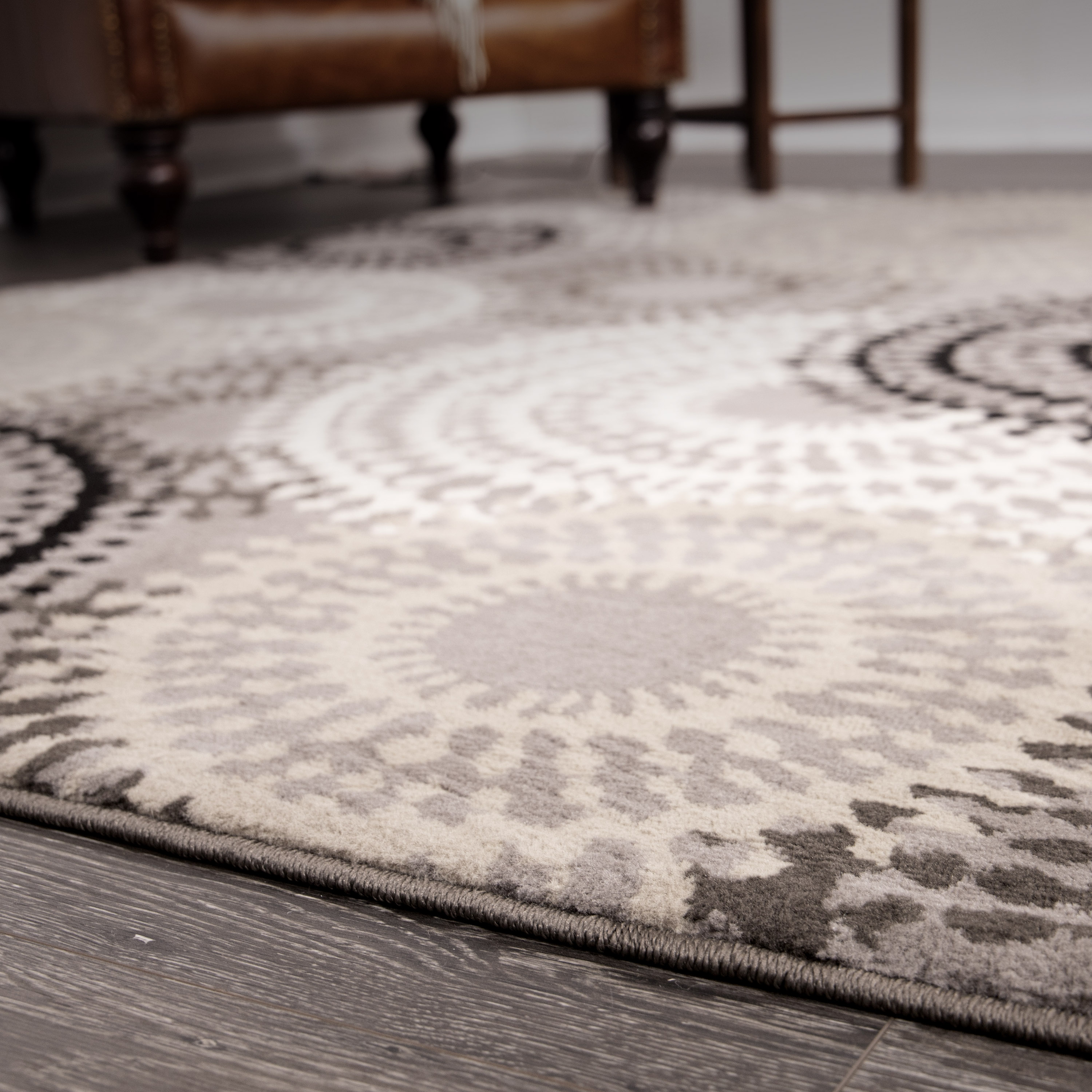 Better Homes & Gardens Taupe Ornate Circles Area Rug - image 5 of 8
