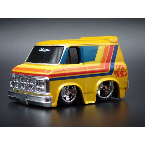 Open Box 1979 79 GMC VANDURA PANEL VAN CAR TUNED YELLOW 1/64 SCALE DIECAST MODEL CAR