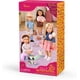 thumbnail image 5 of Muñeca Our Generation Reese 45 cm con Maleta de Mano y Accesorios, 5 of 7