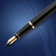 thumbnail image 4 of Pluma estilográfica Waterman Expert negra brillante con borde dorado de 23 quilates, 4 of 7
