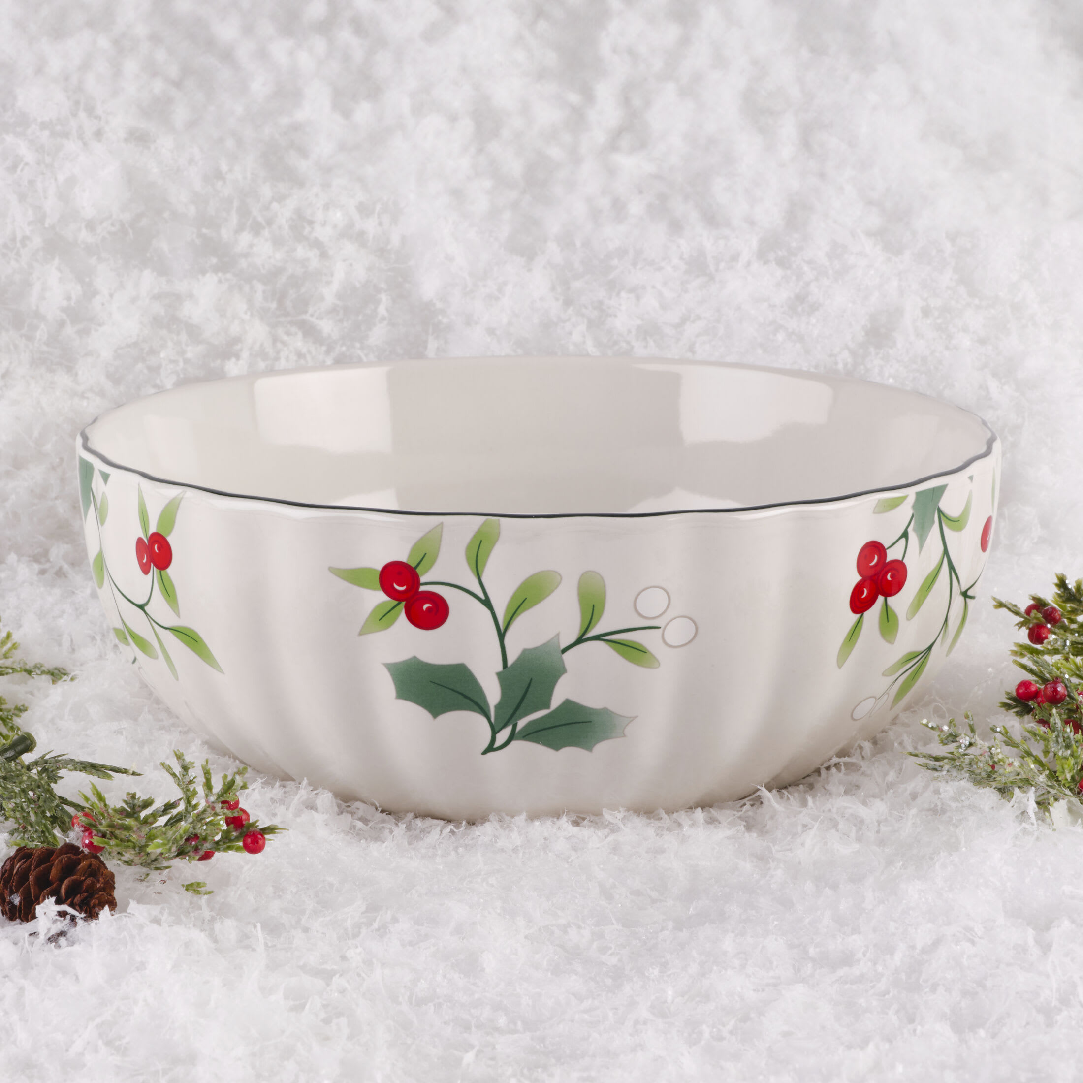 Pfaltzgraff Winterberry Stoneware 9 in Scalloped Serving Bowl