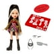 thumbnail image 2 of Muñeca de moda Bratz Stylin' Jade con camiseta personalizable, 2 of 9