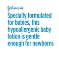 thumbnail image 3 of Loción corporal para bebés Johnson's Hidratante de pies a cabeza, 800 ml, 3 of 9