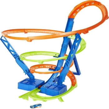 Hot Wheels Action Spiral Speed C Track Set with Motorized Booster & 1:64 Scale Toy Car