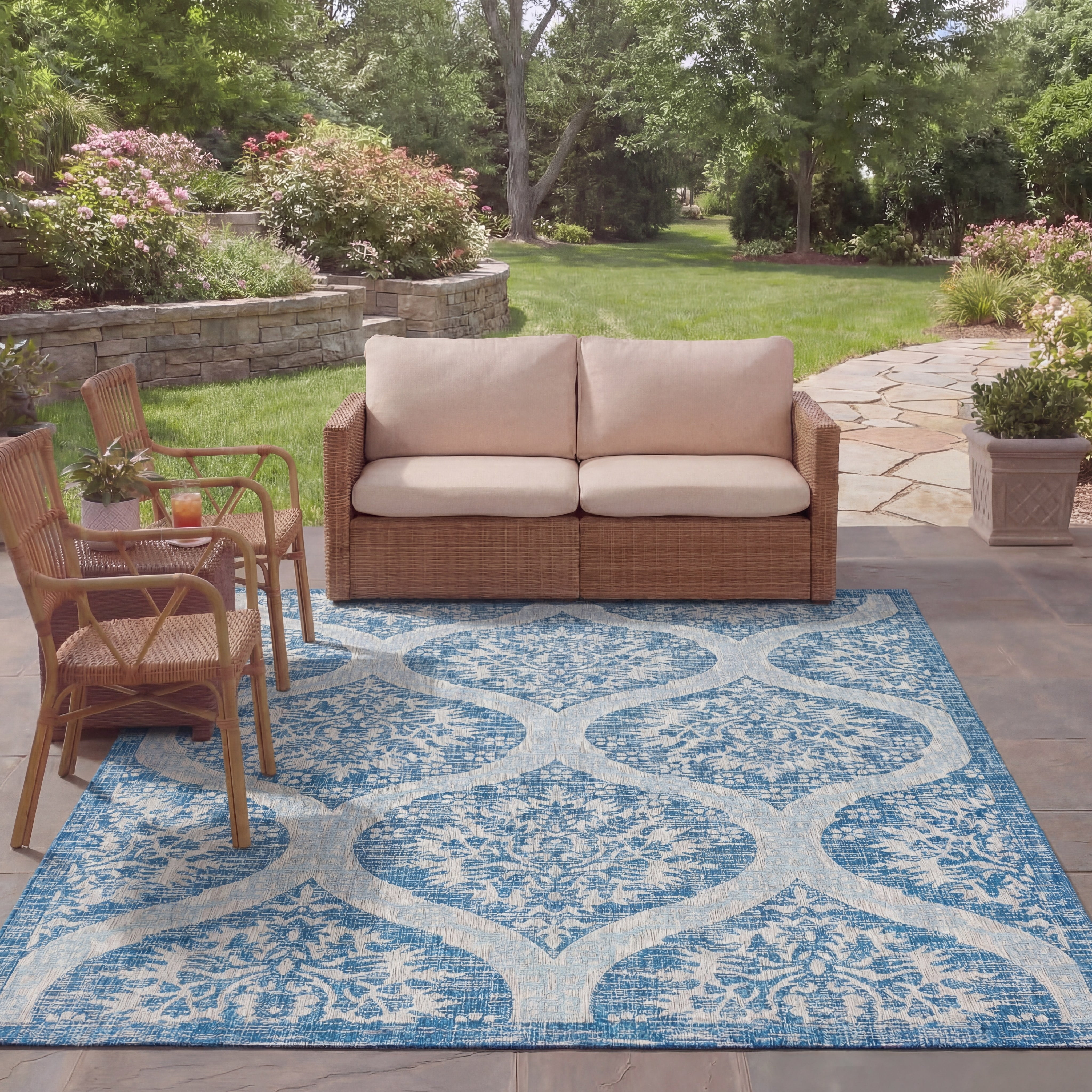 Safavieh Courtyard Tayler Geometric Indoor/Outdoor Area Rug, Navy/Gray, 8' x 11'