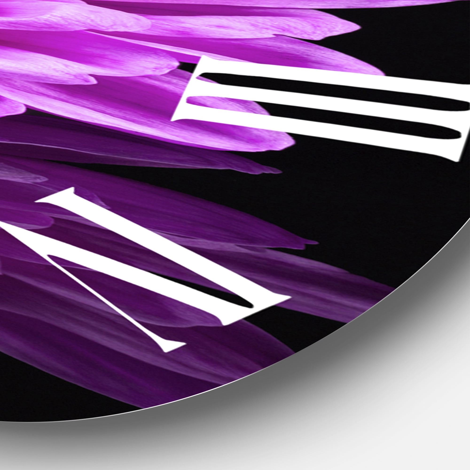 Designart 1 in Traditional Wall Clock