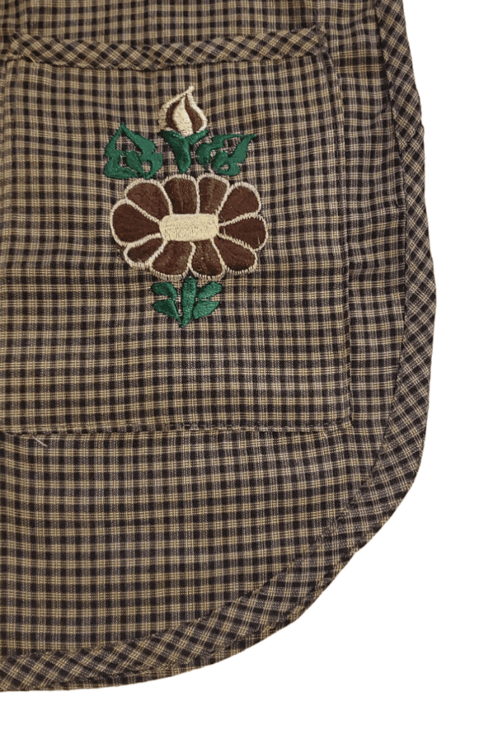 Authentic Traditional Mexican Apron for Women with Pockets and Beautiful Flower Embroidery - Mandiles para Mujer Mexicanos Mandil escapulario mandil Artesanal cobbler apron smocks - Brown