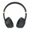thumbnail image 4 of Auriculares supraaurales inalámbricos Beats Solo 4 negros y dorados, 4 of 7