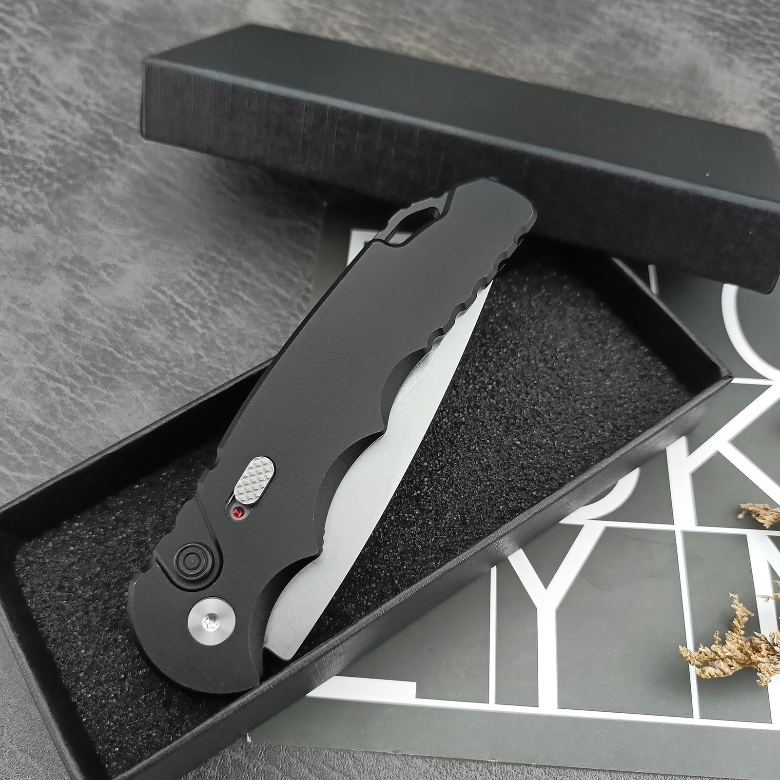 EDC Utility Knife with Pocket Clip, Folding Pocket Knife with 2.8’’ D2 Blade Aluminum Alloy Handle for Camping Hiking