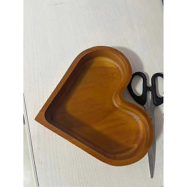 ZHAOCHENG Bandeja decorativa de madera para aperitivos - Bandeja pequeña para servir hecha a mano - Diseño encantador de plato en forma de corazón para frutos secos, semillas y frutas secas - Tapas de