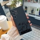 thumbnail image 4 of Obtenga una funda para iPhone elegante y vibrante con una impresión creativa y goma TPU que absorbe los golpes, 4 of 4