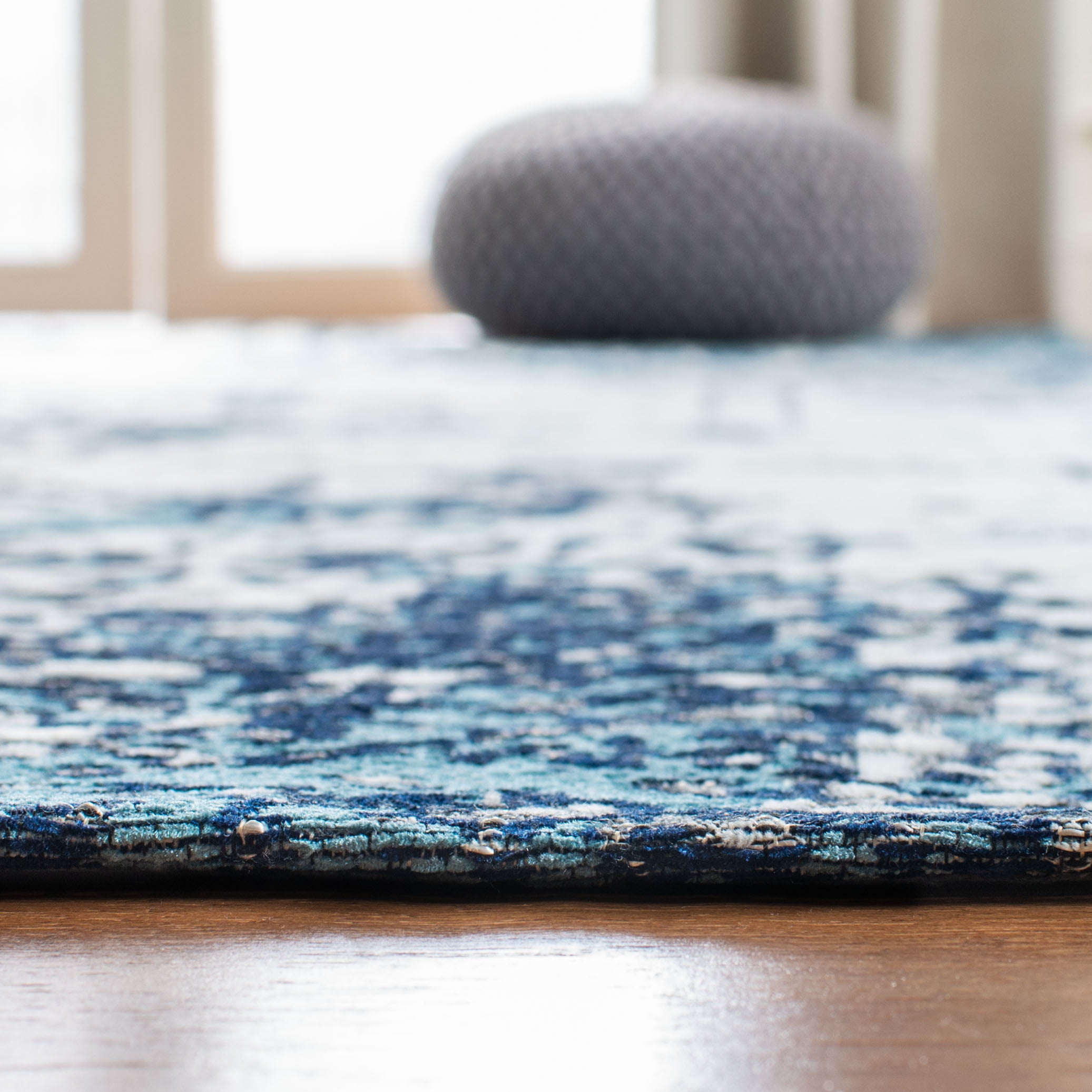 SAFAVIEH Classic Vintage Giuseppe Overdyed Area Rug, Blue/Ivory, 5' x 8'