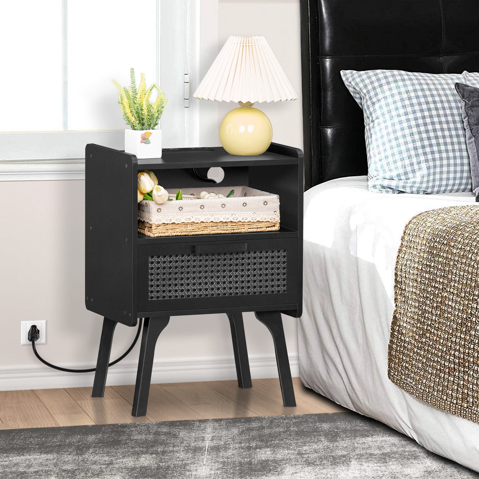 LEYAOYAO Nightstand with USB Ports, Woven Rattan Bedside Table with 1 Drawer and Lift-Up Legs, for Boho Bedroom, Black