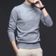 thumbnail image 3 of Otoño 2024 Nuevo suéter elástico ajustado de color sólido de cuello medio alto para hombres Camisa de fondo para jóvenes y de mediana edad, 3 of 5