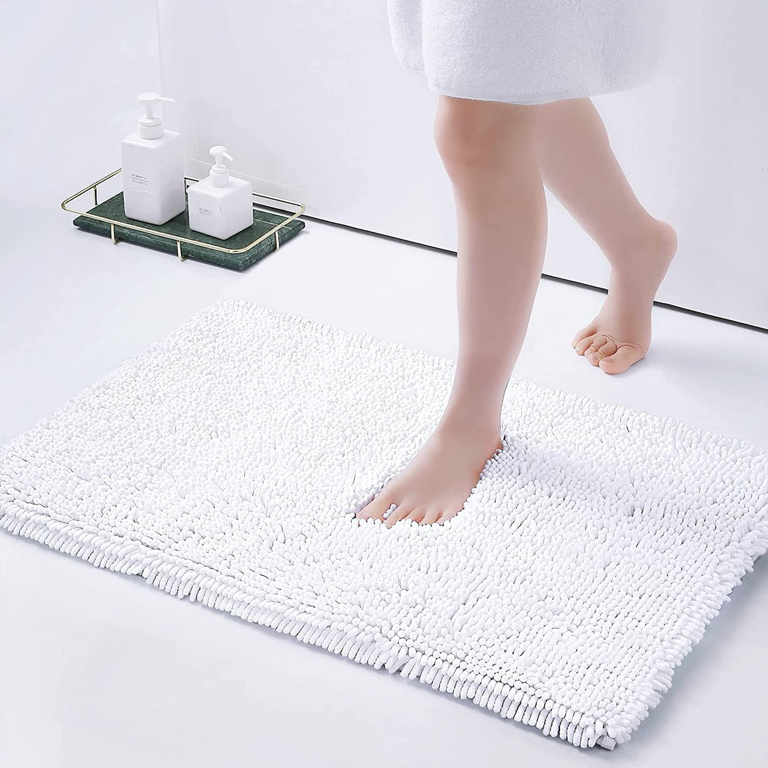 Smiry Luxury Chenille Bath Rug, Extra Soft and Absorbent Shaggy Bathroom  Mat Rugs, Machine Washable, Non-Slip Plush Carpet Runner for Tub, Shower,  and Bath Room…