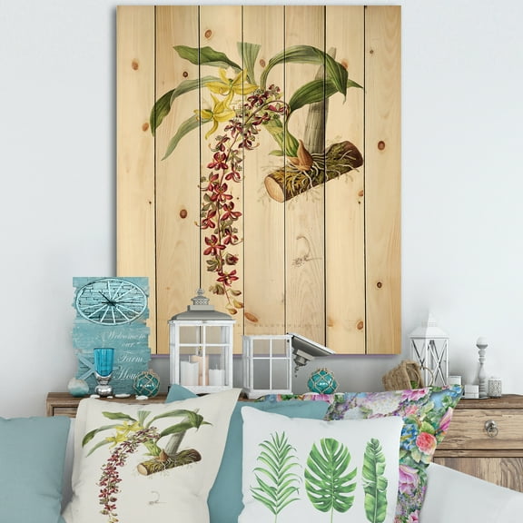 Designart 'Ancient Flower II' Traditional Print on Natural Pine Wood