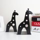 thumbnail image 4 of unbranded 2Ud Sujetalibros Negro De Material Premium Con Base Antideslizante Para Estantes, 4 of 8