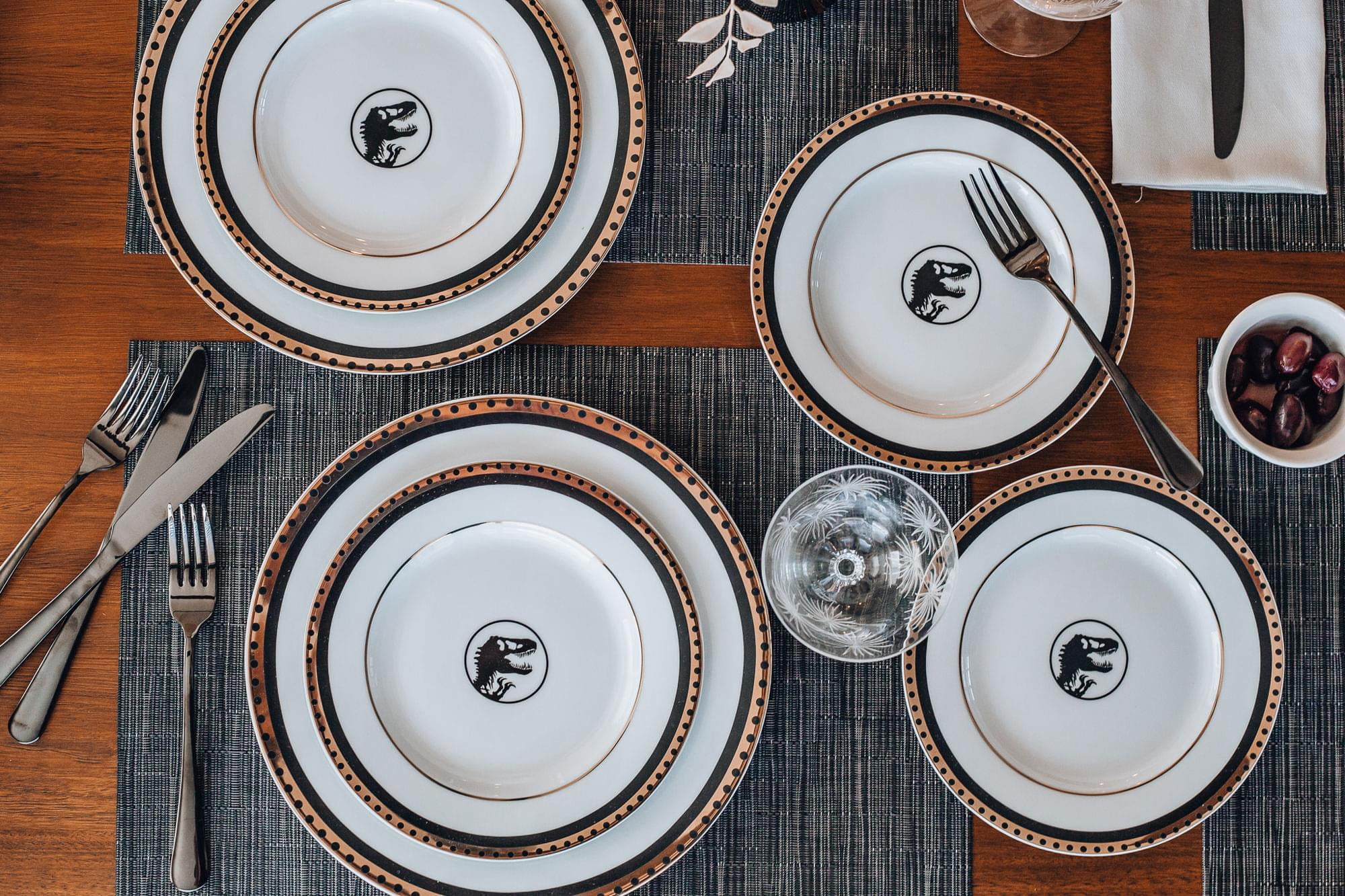 Jurassic Park Logo 16-Piece Ceramic Dinnerware Set Replica | Plates, Bowls, Mugs